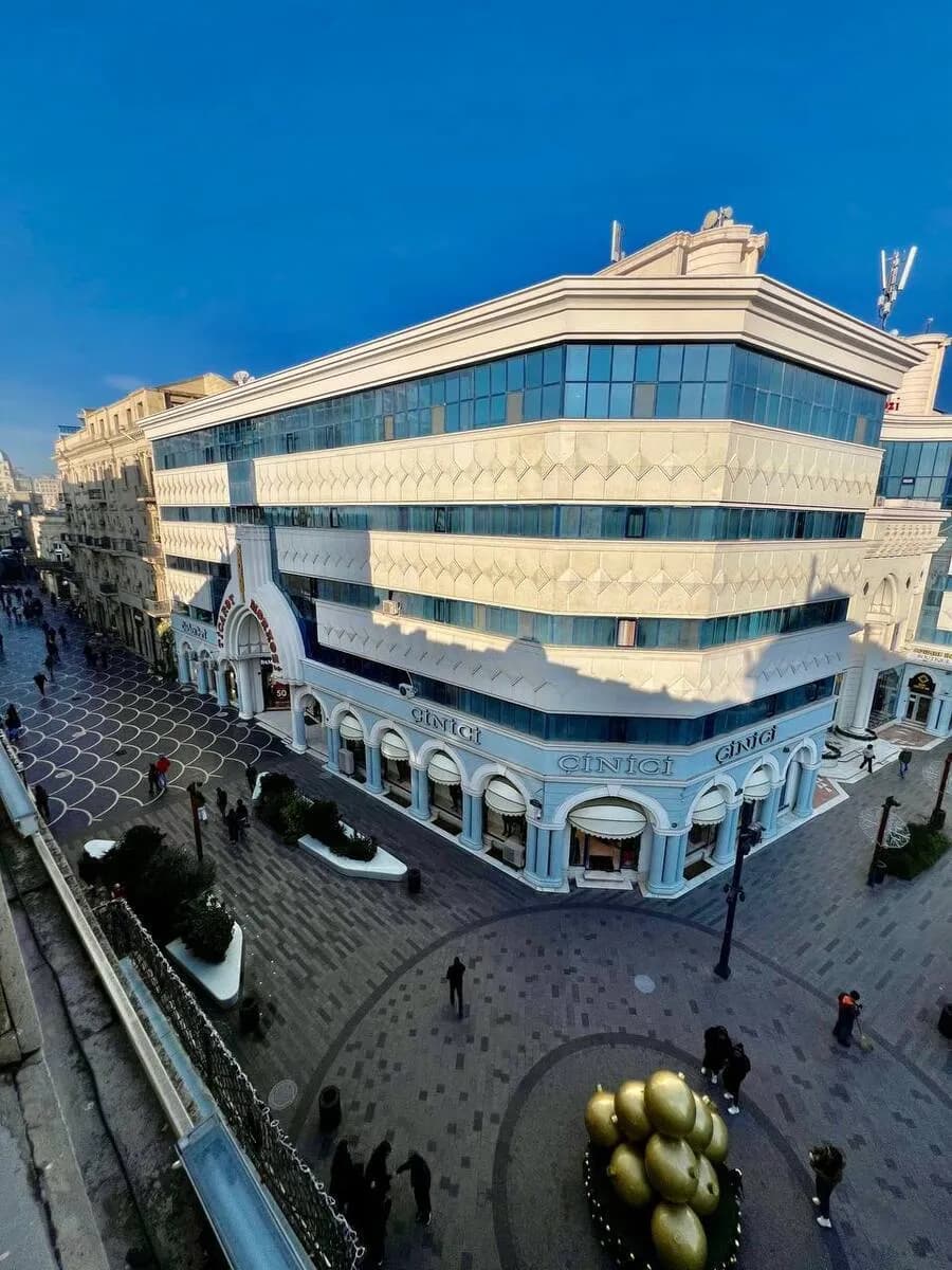 4 otaqlı köhnə tikili
