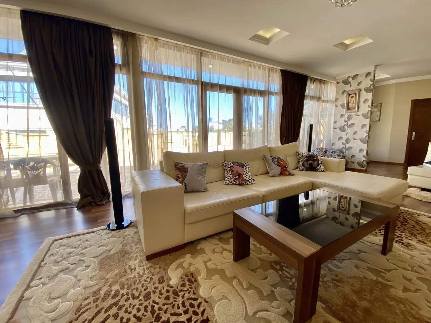 4 otaqlı köhnə tikili