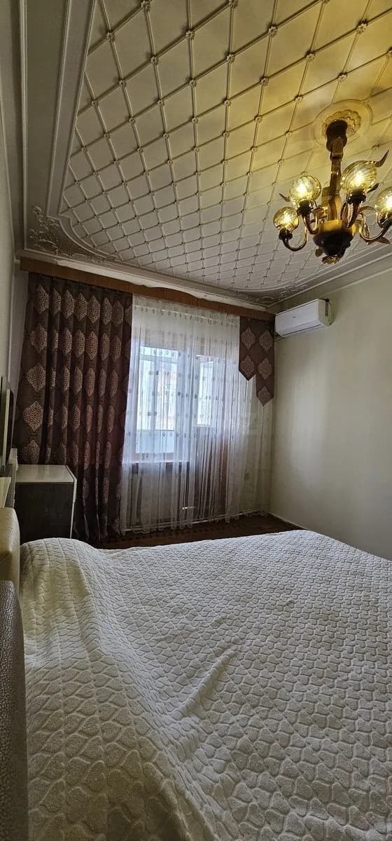 4 otaqlı köhnə tikili