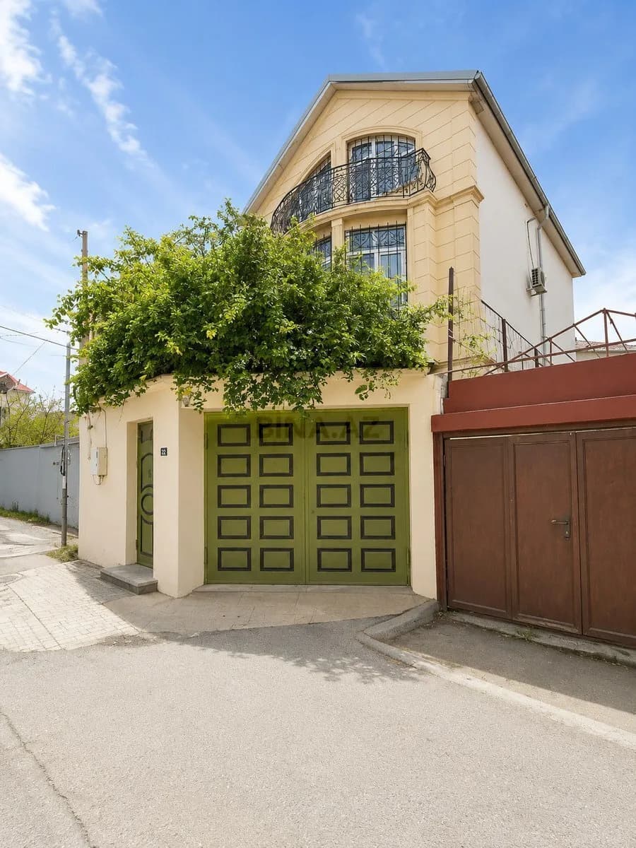 5 otaqlı həyət evi