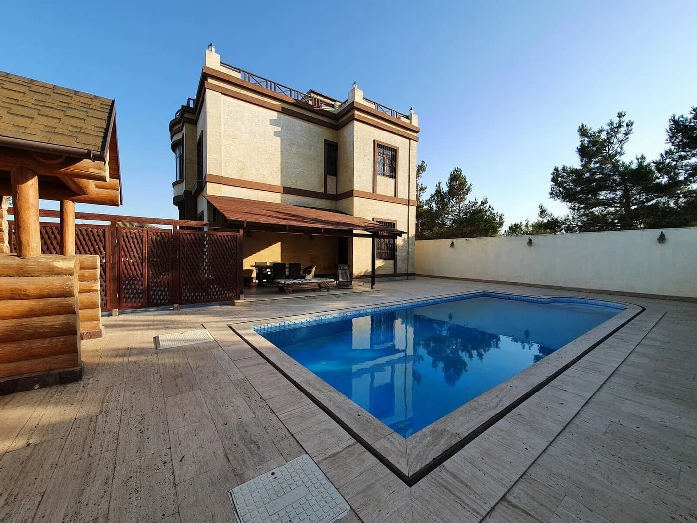 5 otaqlı həyət evi