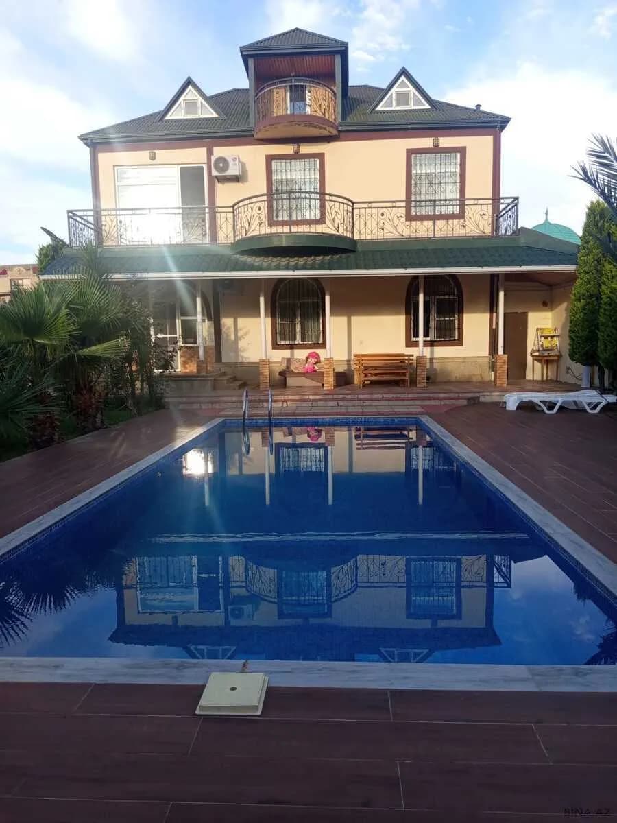 7 otaqlı həyət evi
