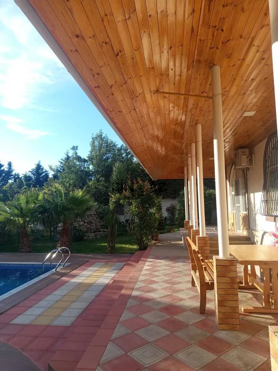 7 otaqlı həyət evi