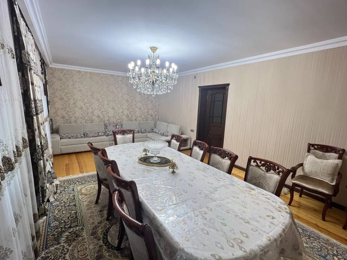 4 otaqlı köhnə tikili